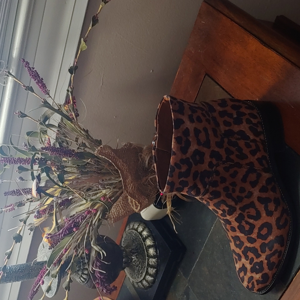 Franco Sarto Booties. So Cute Leopard